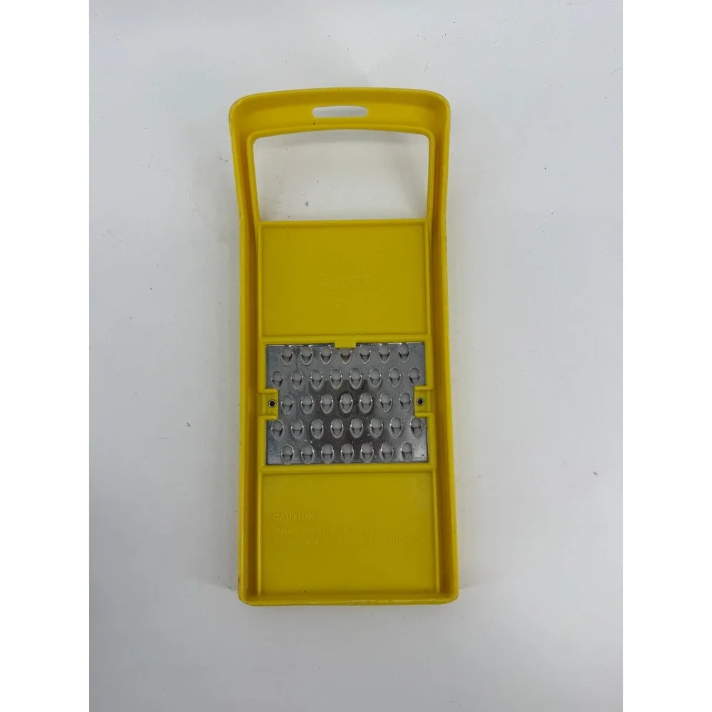 Rubbermaid Vintage Cheese Grater Shredder Yellow 3085 Retro‎ Kitchen Tool